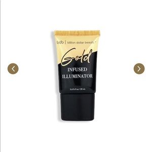 Billion dollar beauty
Gold infused illuminator